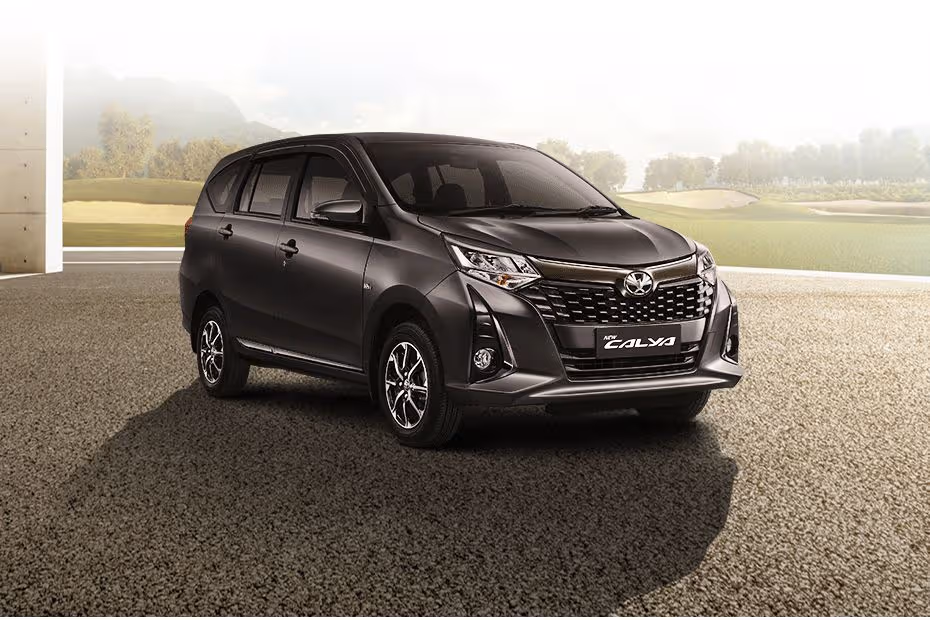toyota-calya-front-angle-low-view-450968.avif
